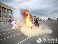 普陀山佛教协会参加舟山市宗教界活动暨消防技能比赛