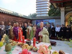 虎溪岩寺隐元禅师像洒净开光安位仪式圆满