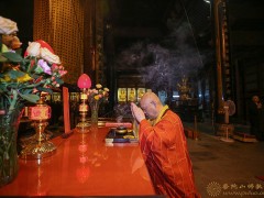 普陀山佛教协会组织全山各寺院举行祈愿法会